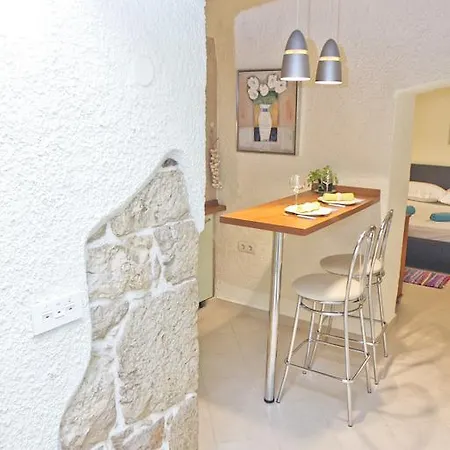 Studio Toma With Private Parking Place Sibenik Room photo