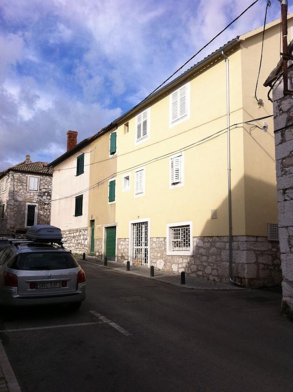 Studio Toma With Private Parking Place