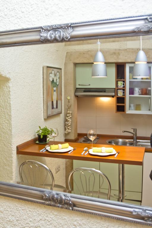 Apartment Studio Toma With Private Parking Place