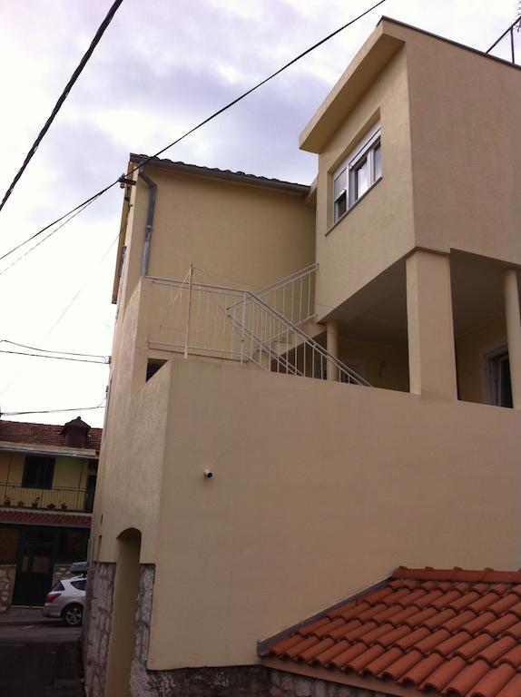 Apartment Studio Toma With Private Parking Place