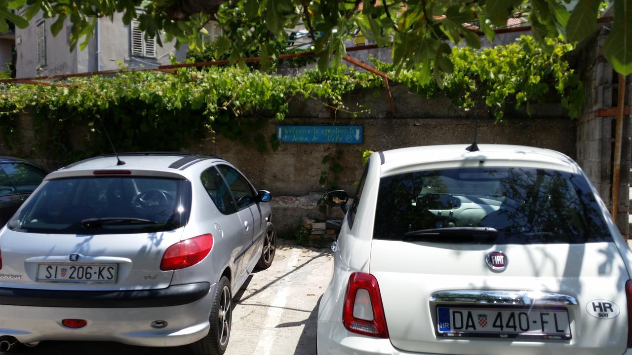 Apartment Studio Toma With Private Parking Place *